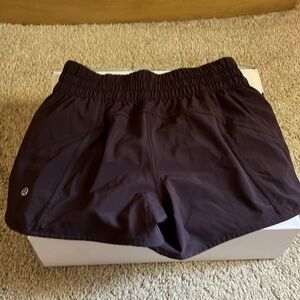 Lululemon Hotty Hot Lined Short